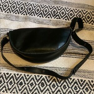 Lyons Dark Green  Leather Women's Crossbody